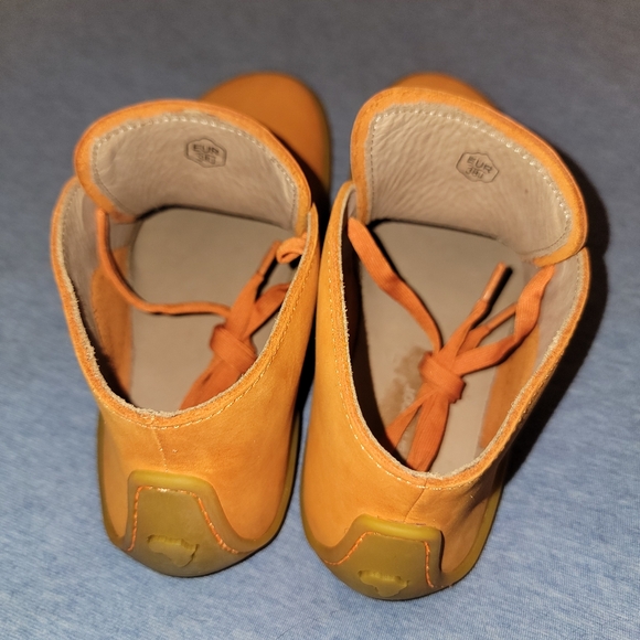 NWOT Orange Vivobarefoot Addis Suede Boots Size 38 J - Picture 4 of 10
